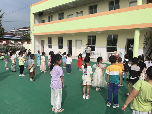 “童”讲普通话，盛开文明花