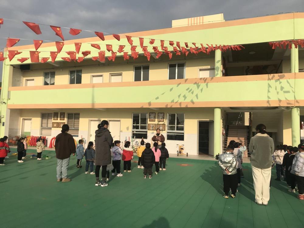 温暖过冬  安全“童”行