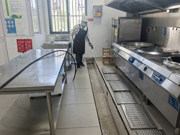 除旧尘，清新迎开学